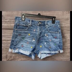 Like new! AE Pride 90’s Boyfriend Shorts SZ 6